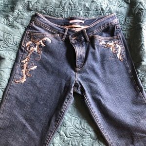 Gianni Bini size 29 jeans fit like 28
